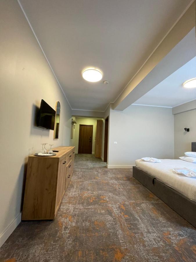 Hotel City Tulcea Ngoại thất bức ảnh