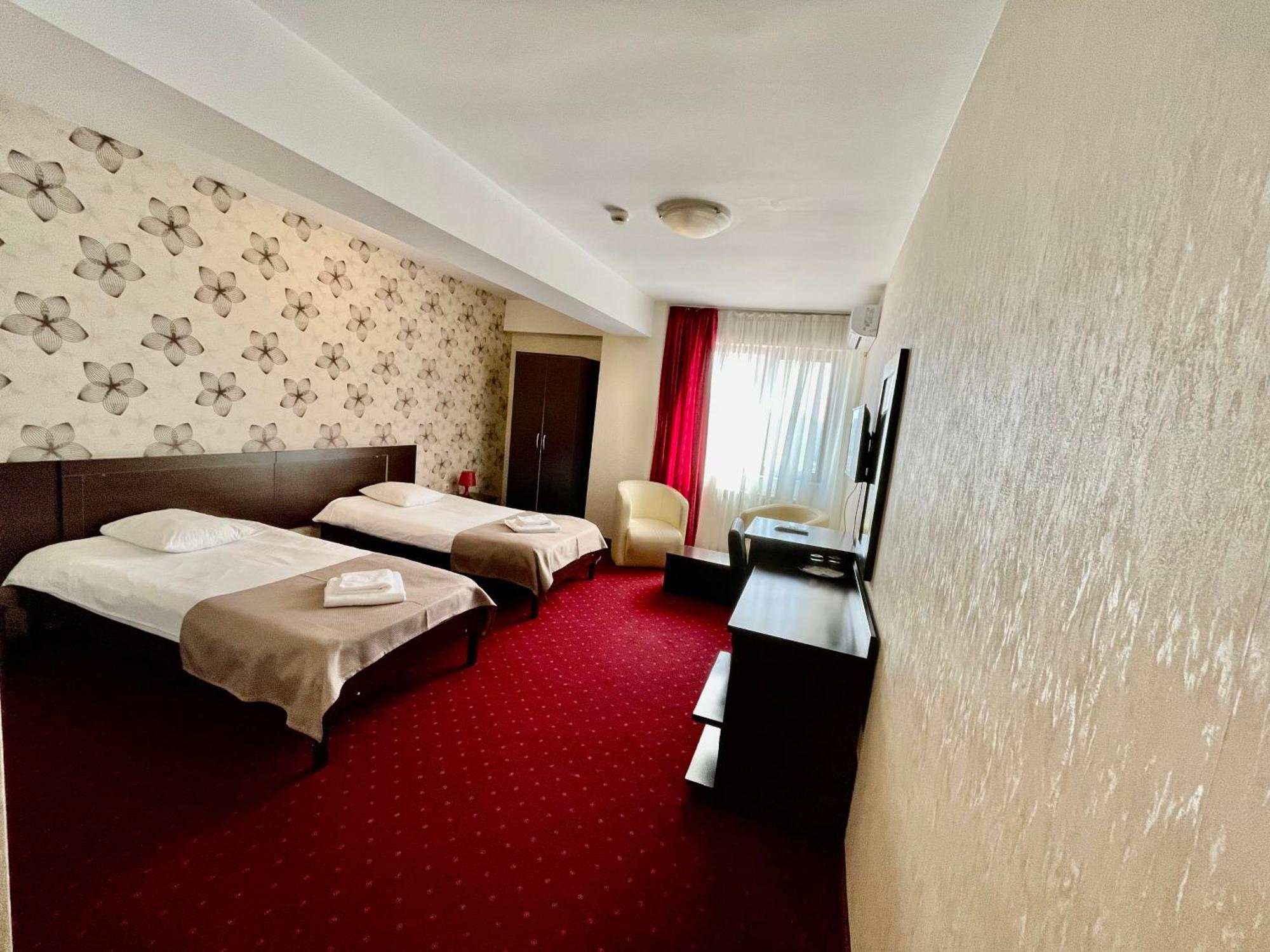 Hotel City Tulcea Ngoại thất bức ảnh