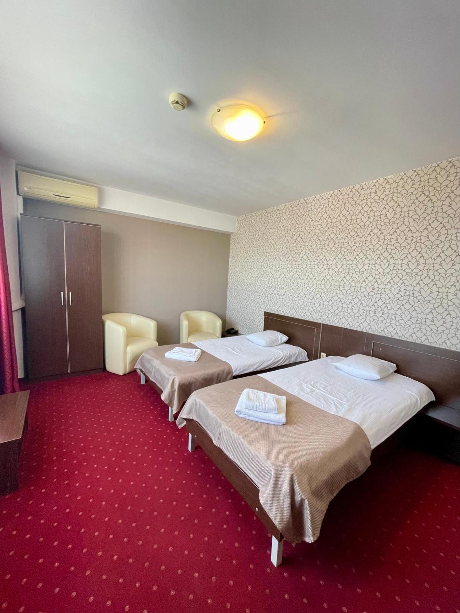 Hotel City Tulcea Ngoại thất bức ảnh