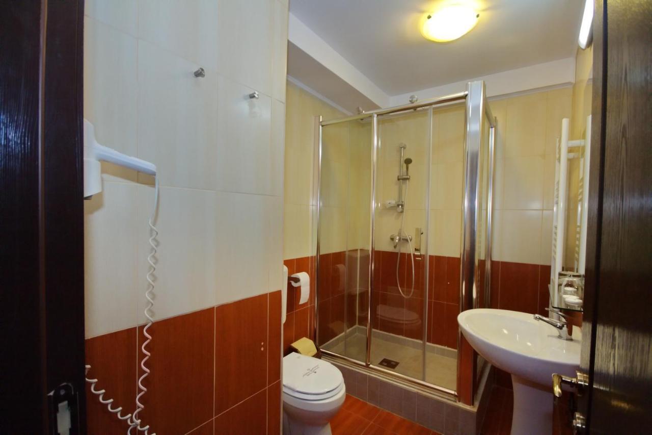 Hotel City Tulcea Phòng bức ảnh