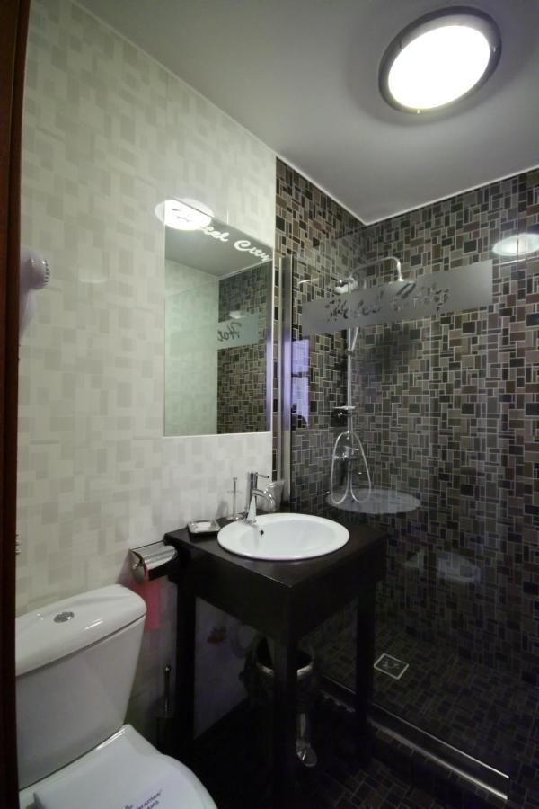 Hotel City Tulcea Ngoại thất bức ảnh